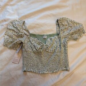 Floral Puff Sleeve Smocked Top